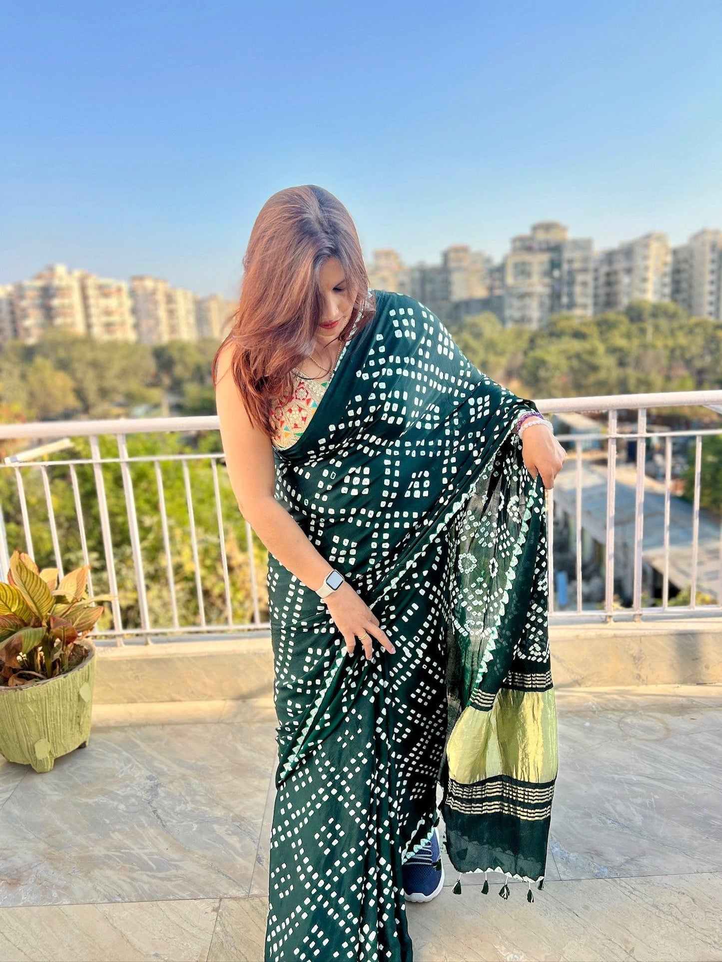 MEENA : BANDHEJ SAREE WITH TISSUE PALLA - Vasaka Jaipur