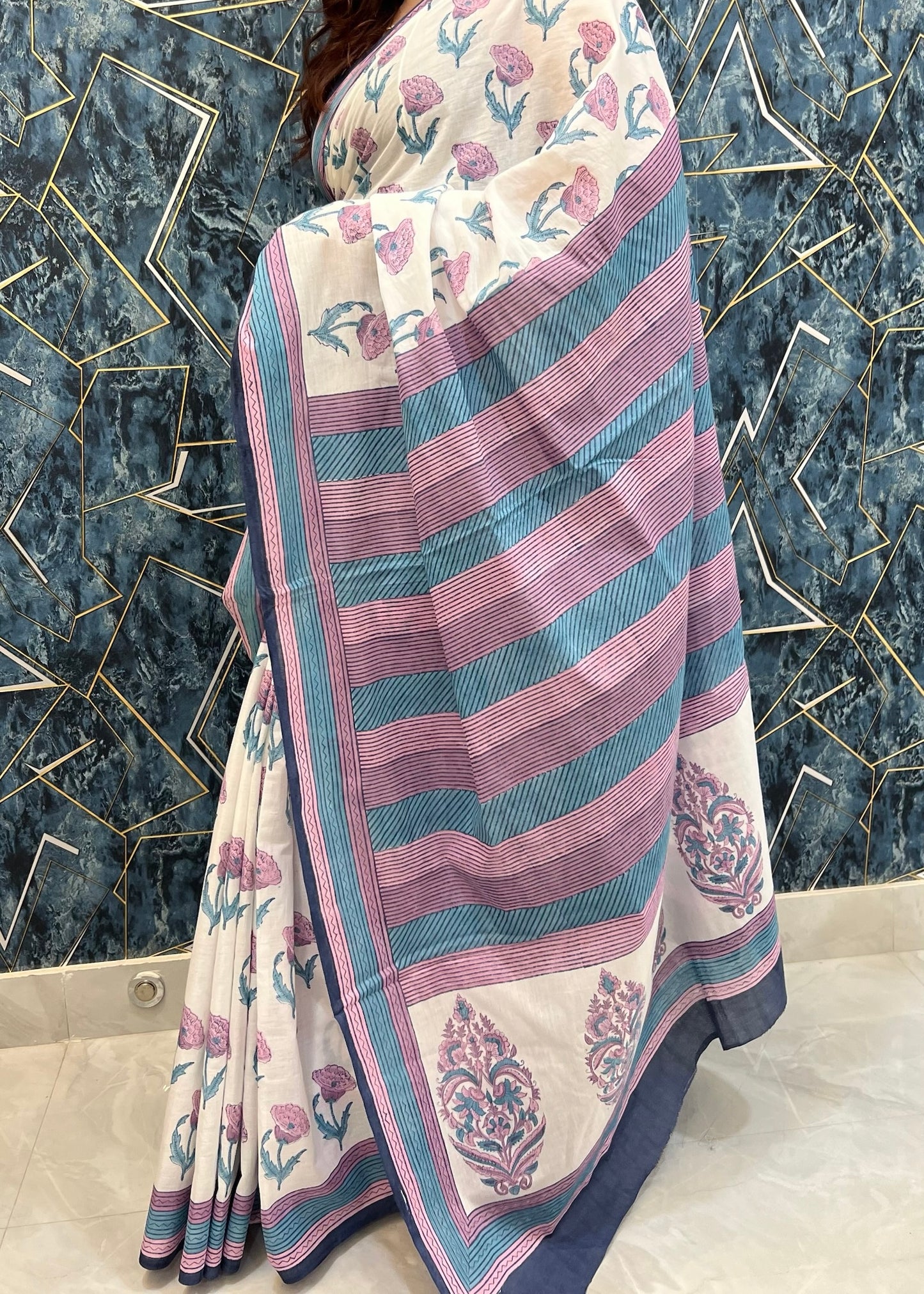 SALONI_Heritage Sanganeri Hand Block Printed Pure Cotton Saree