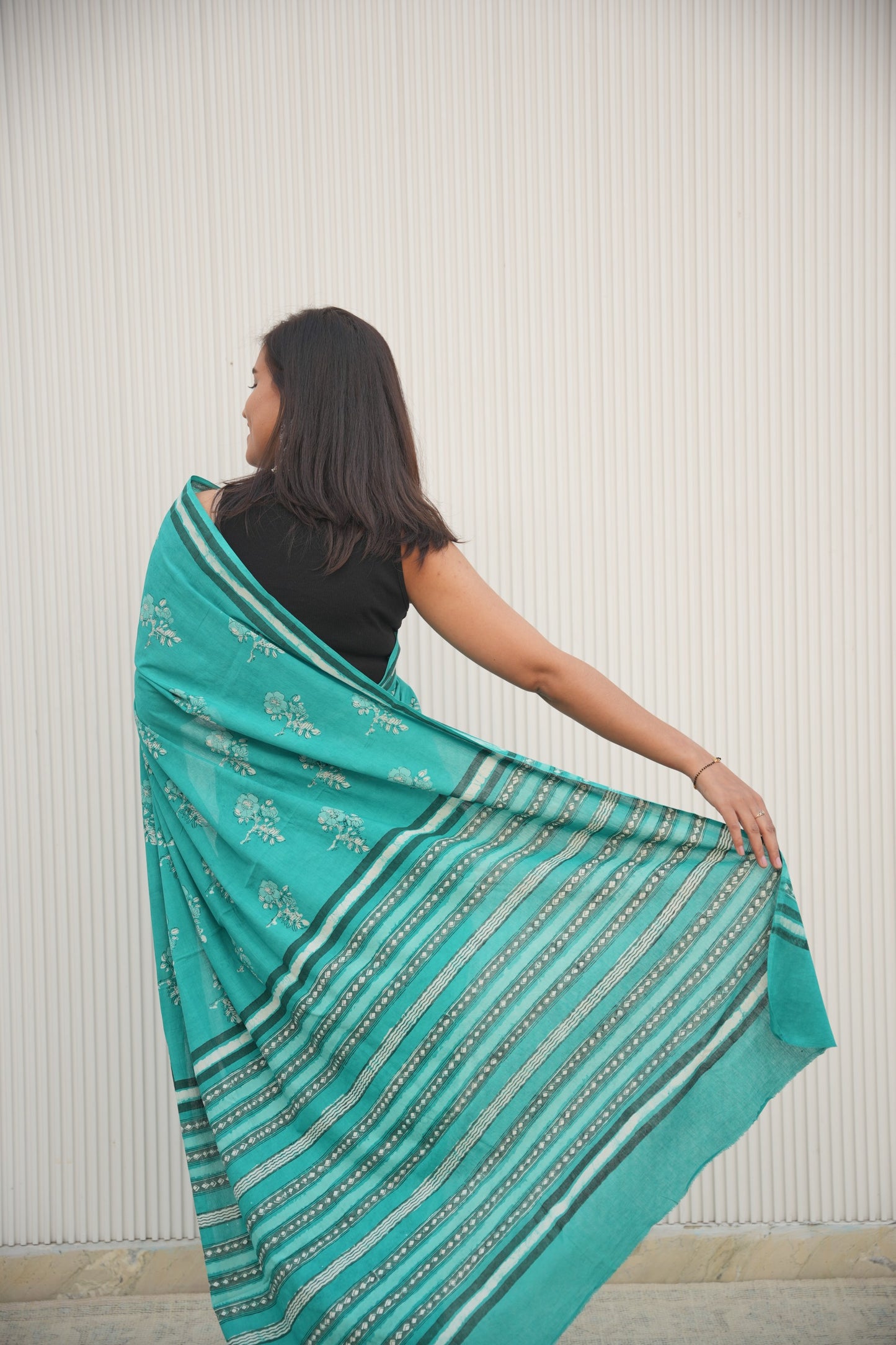 Gauravi_Heritage Dabu Hand Block Printed Pure Cotton Saree