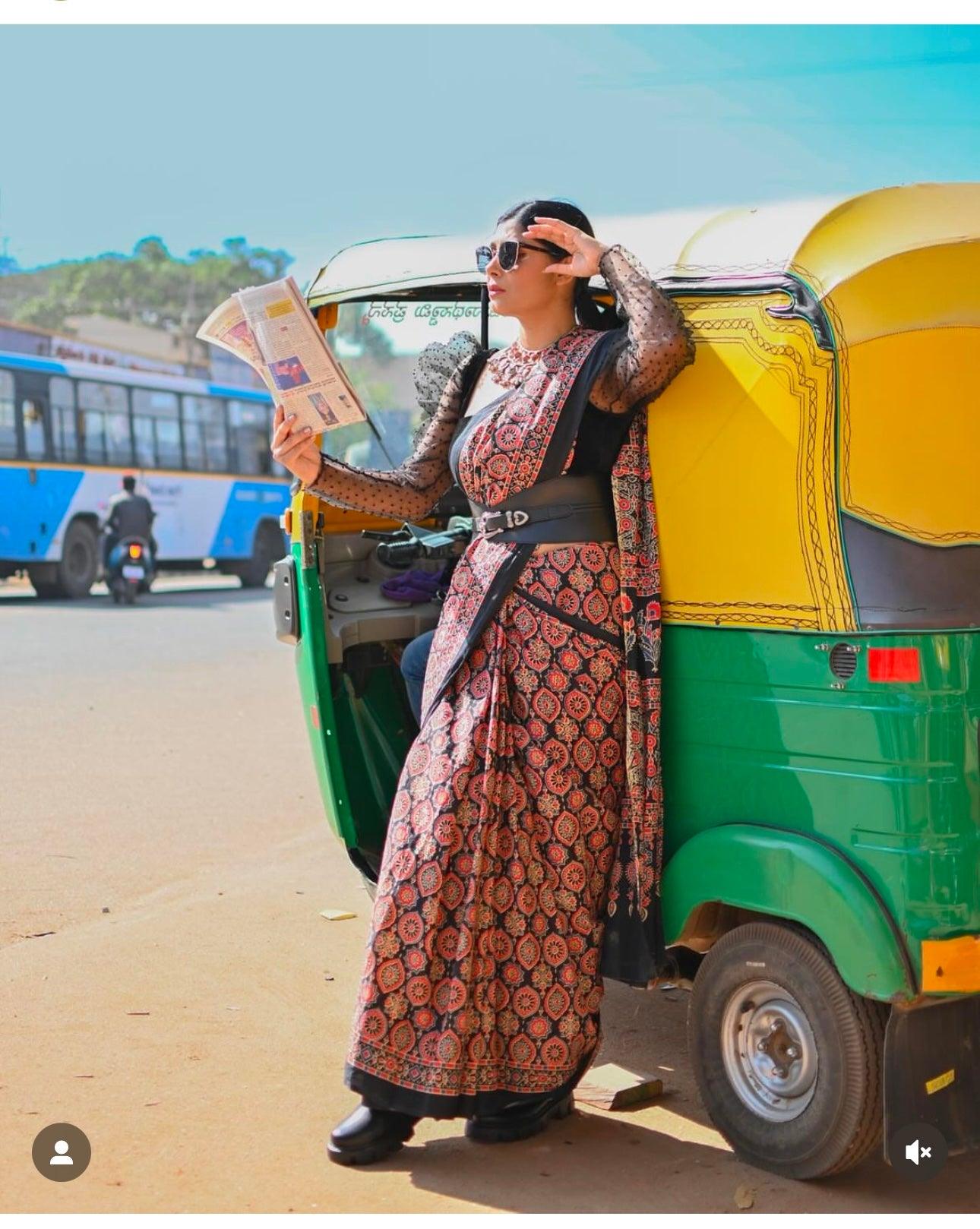 Black_ Mulmul Cotton Saree - Vasaka Jaipur