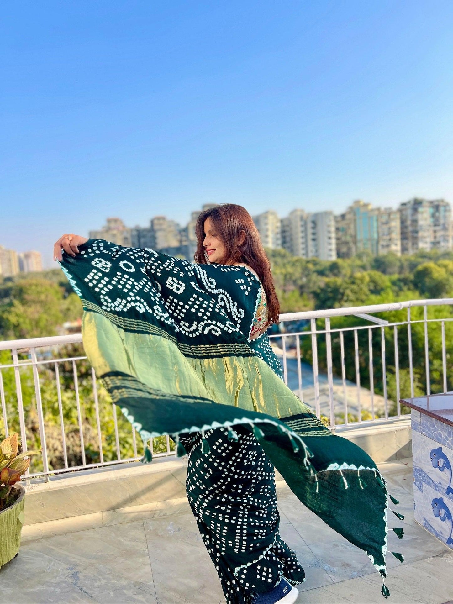 MEENA : BANDHEJ SAREE WITH TISSUE PALLA - Vasaka Jaipur