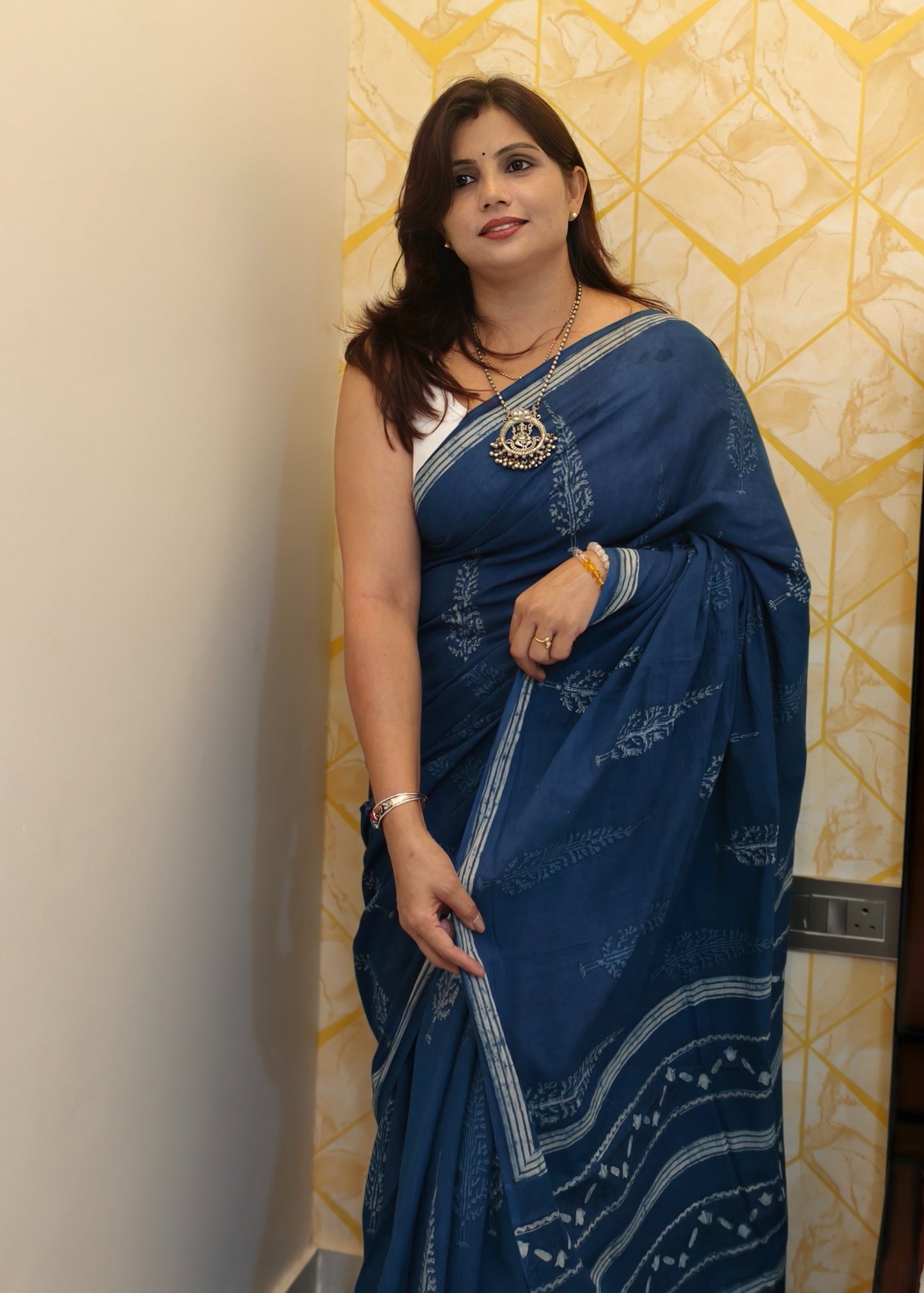 NAINIKA_Indigo Mul Cotton Saree