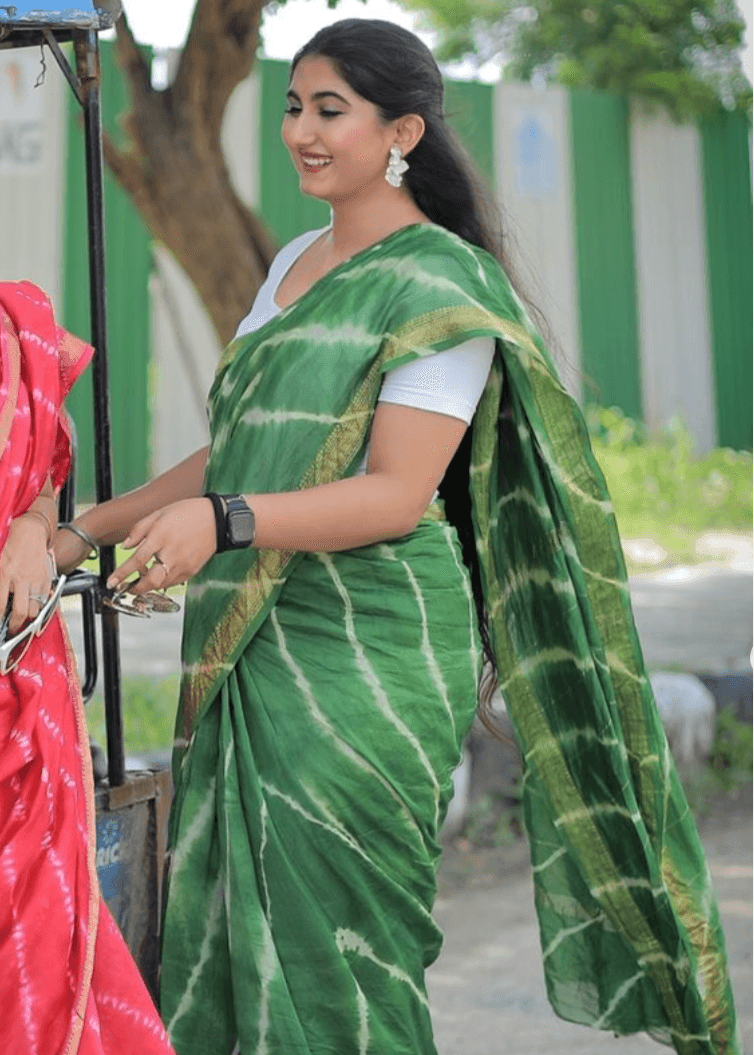 Green - Shibori Leheriya Maheshwari Silk Saree - Vasaka Jaipur