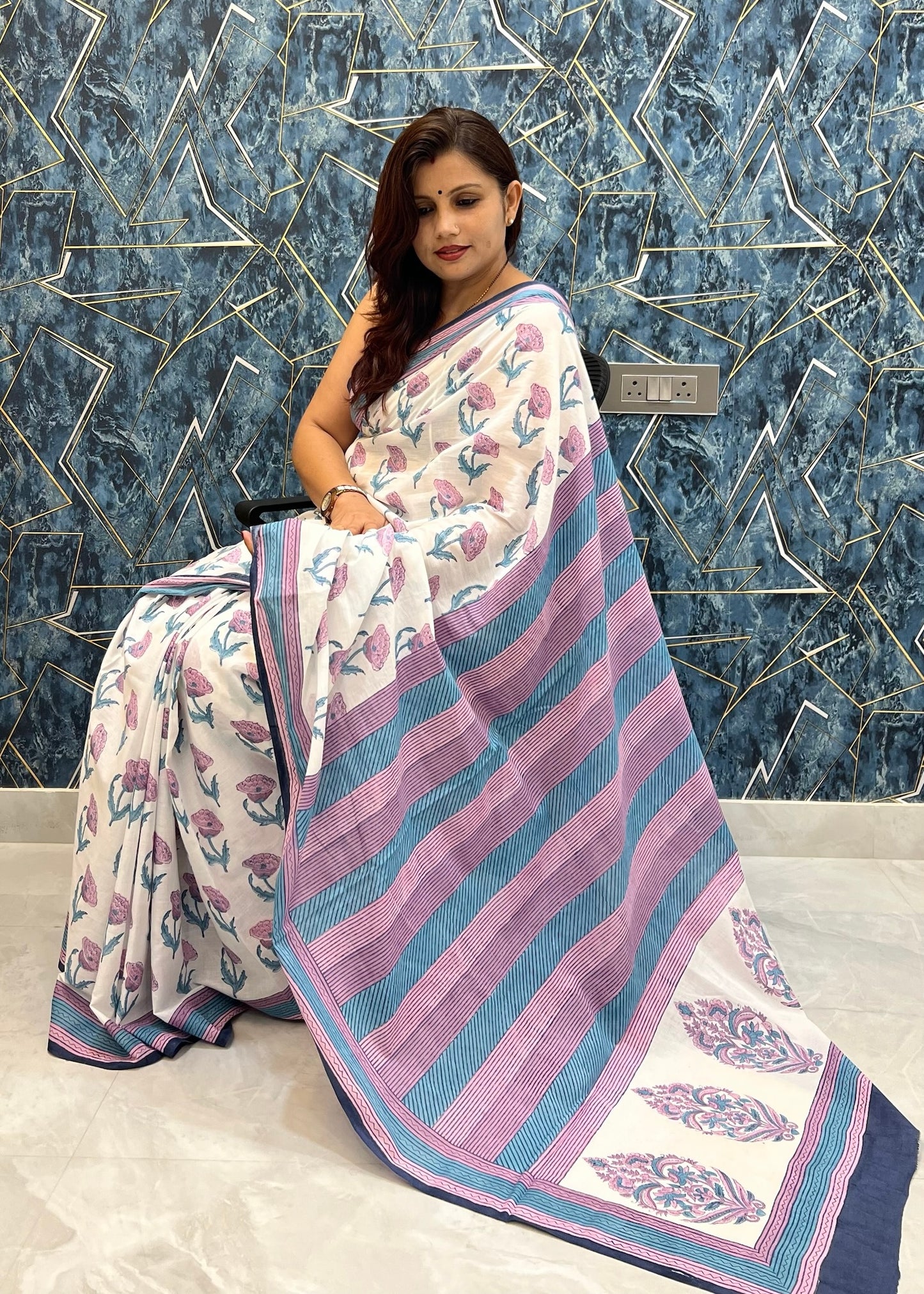 SALONI_Heritage Sanganeri Hand Block Printed Pure Cotton Saree
