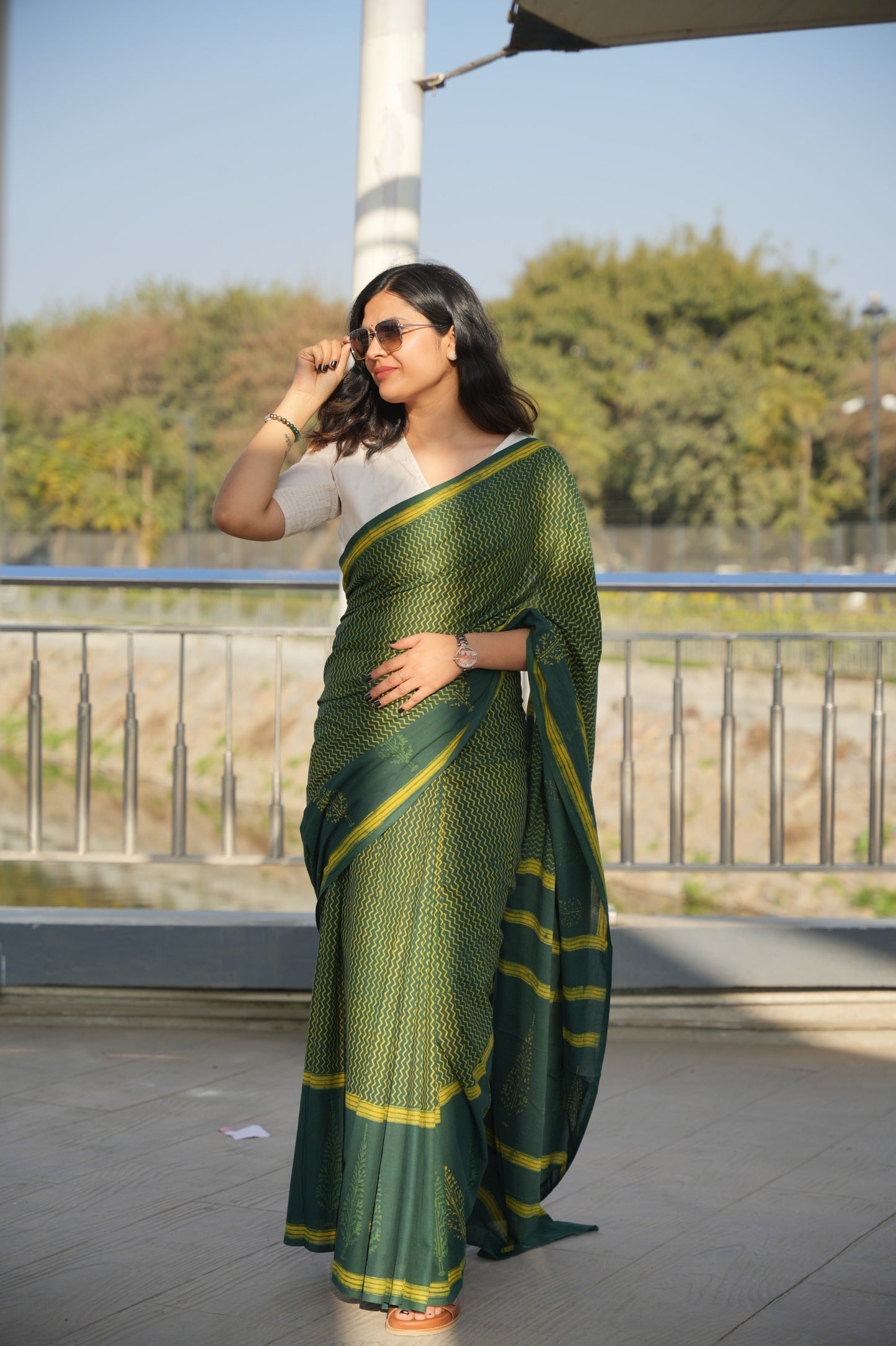 Girisha_Dhara Earthy Dabu Green Cotton Saree