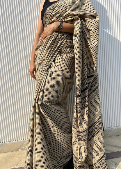 CHHAYA_Heritage Bagru Hand Block Printed Pure Cotton Checks Saree