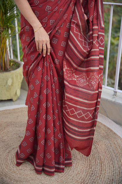 Roohi_Heritage Dabu Hand Block Printed Pure Cotton Saree