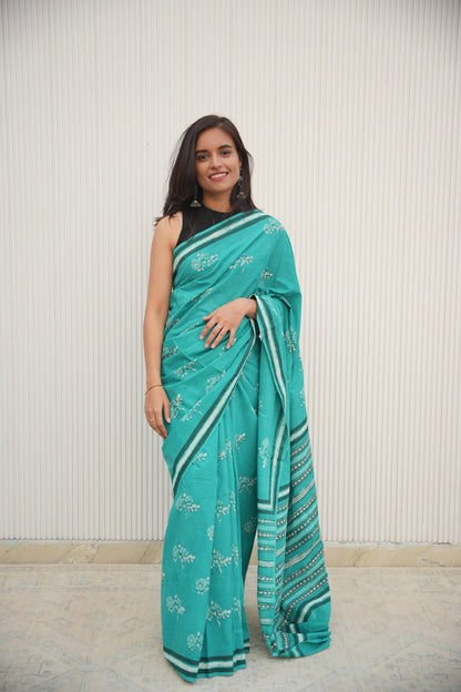 Gauravi_Heritage Dabu Hand Block Printed Pure Cotton Saree