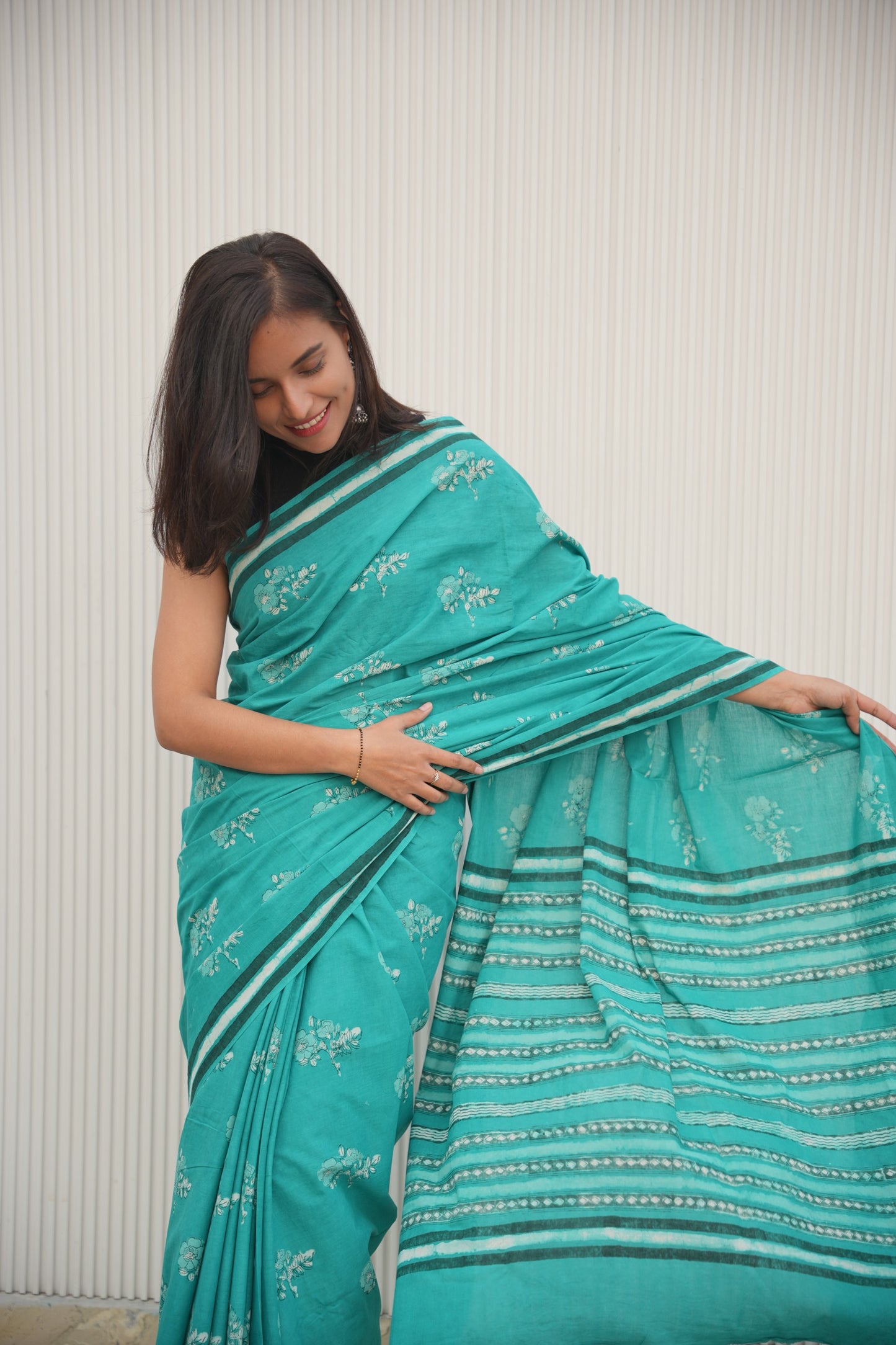 Gauravi_Heritage Dabu Hand Block Printed Pure Cotton Saree