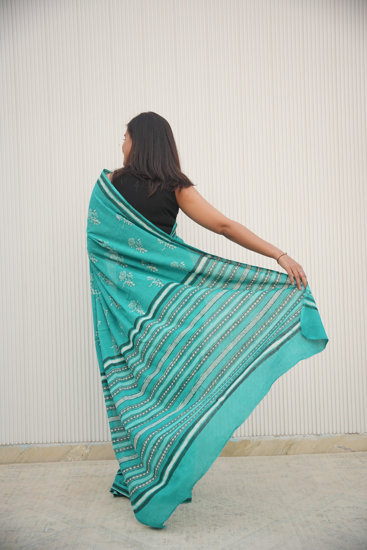 Gauravi_Heritage Dabu Hand Block Printed Pure Cotton Saree