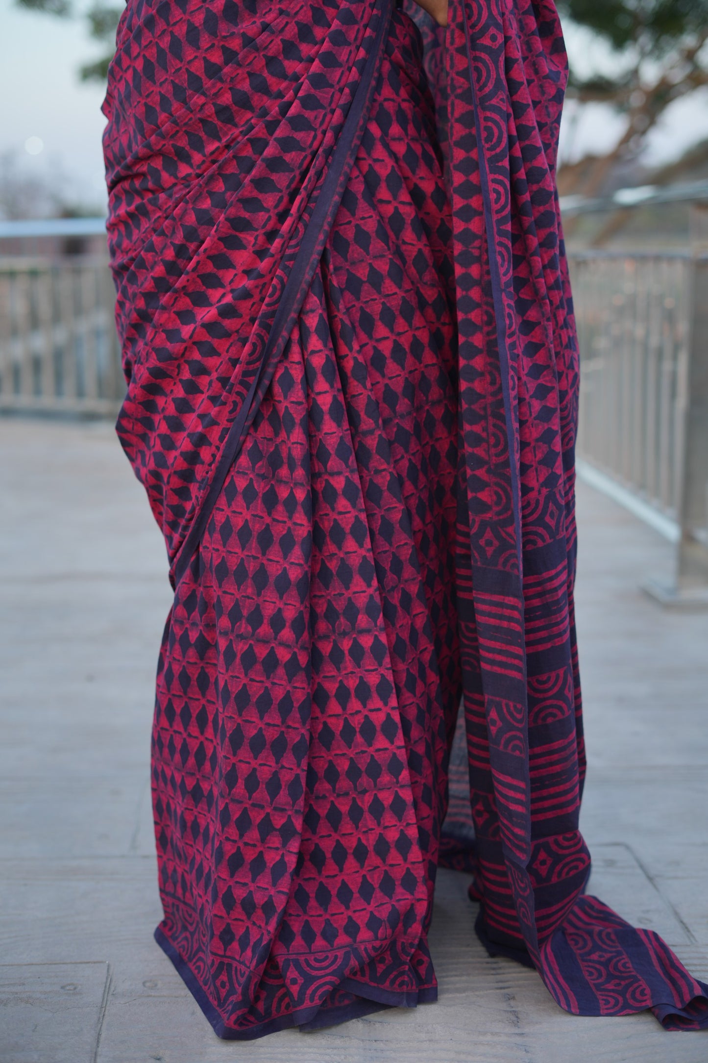 traditional-clay-resist-printed-brown-saree-workwear-styling