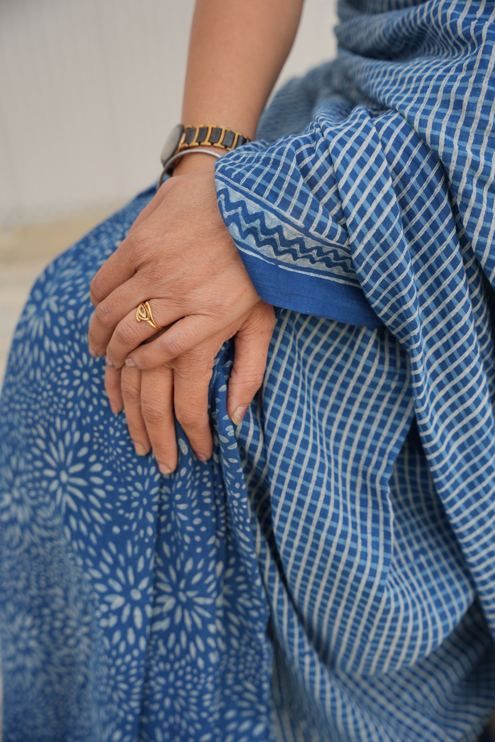 Lightweight Indigo handloom mulmul cotton saree for daily office wear
