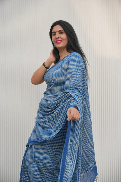 Traditional hand-woven handloom cotton saree with running blouse piece, Vasaka Jaipur