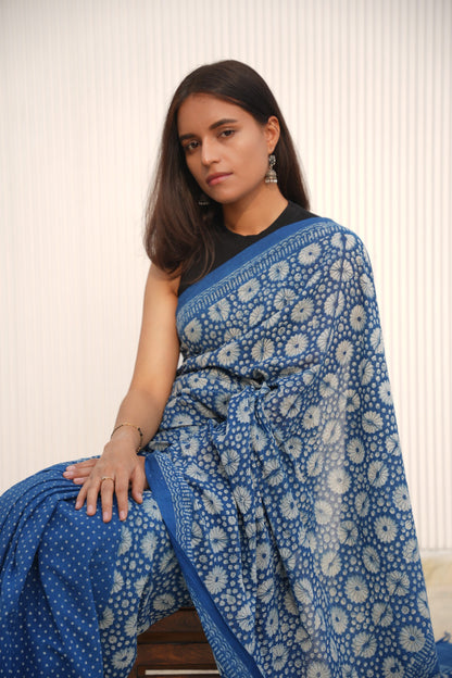Traditional hand-woven handloom cotton saree with running blouse piece, Vasaka Jaipur