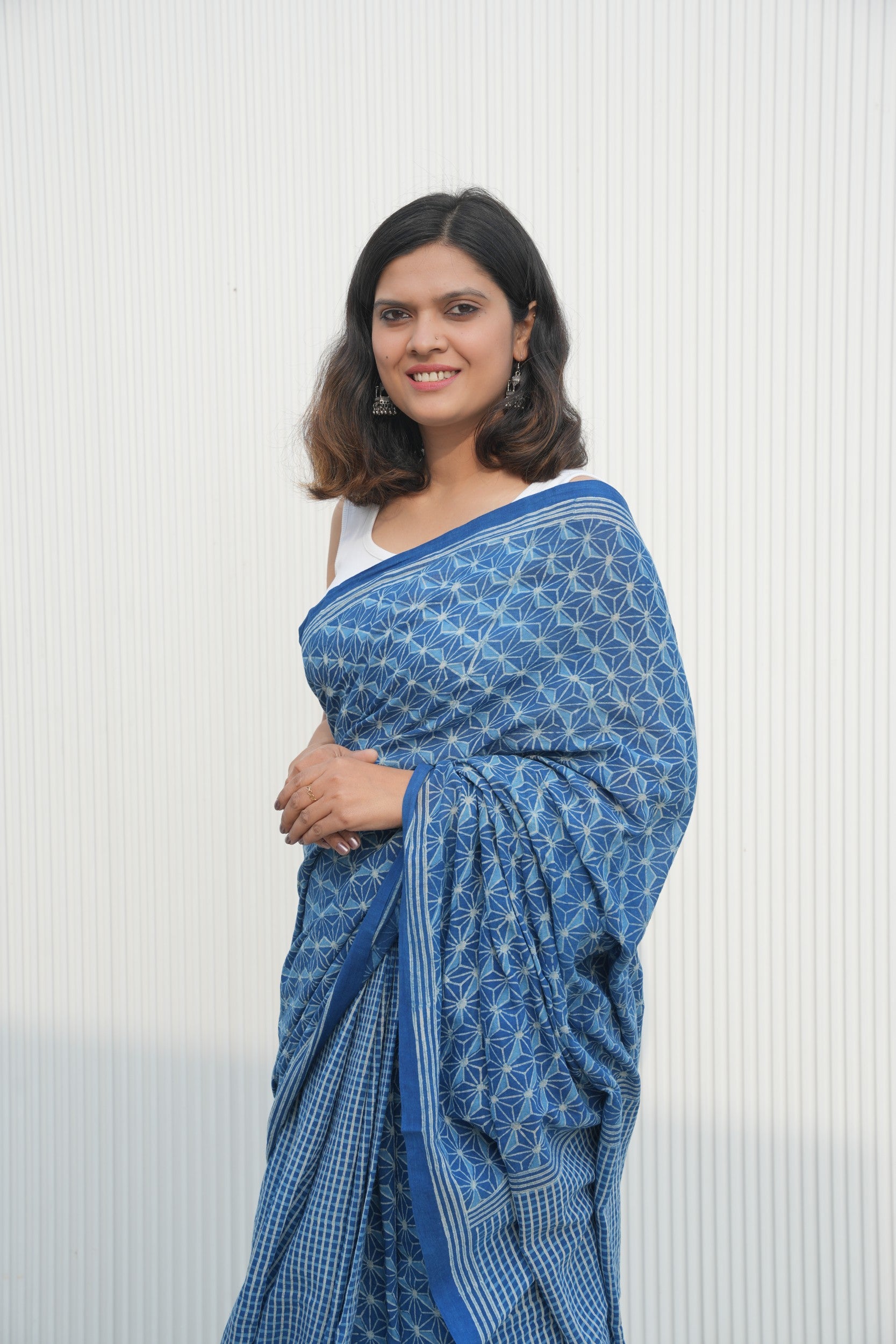 Lightweight Indigo handloom mulmul cotton saree for daily office wear