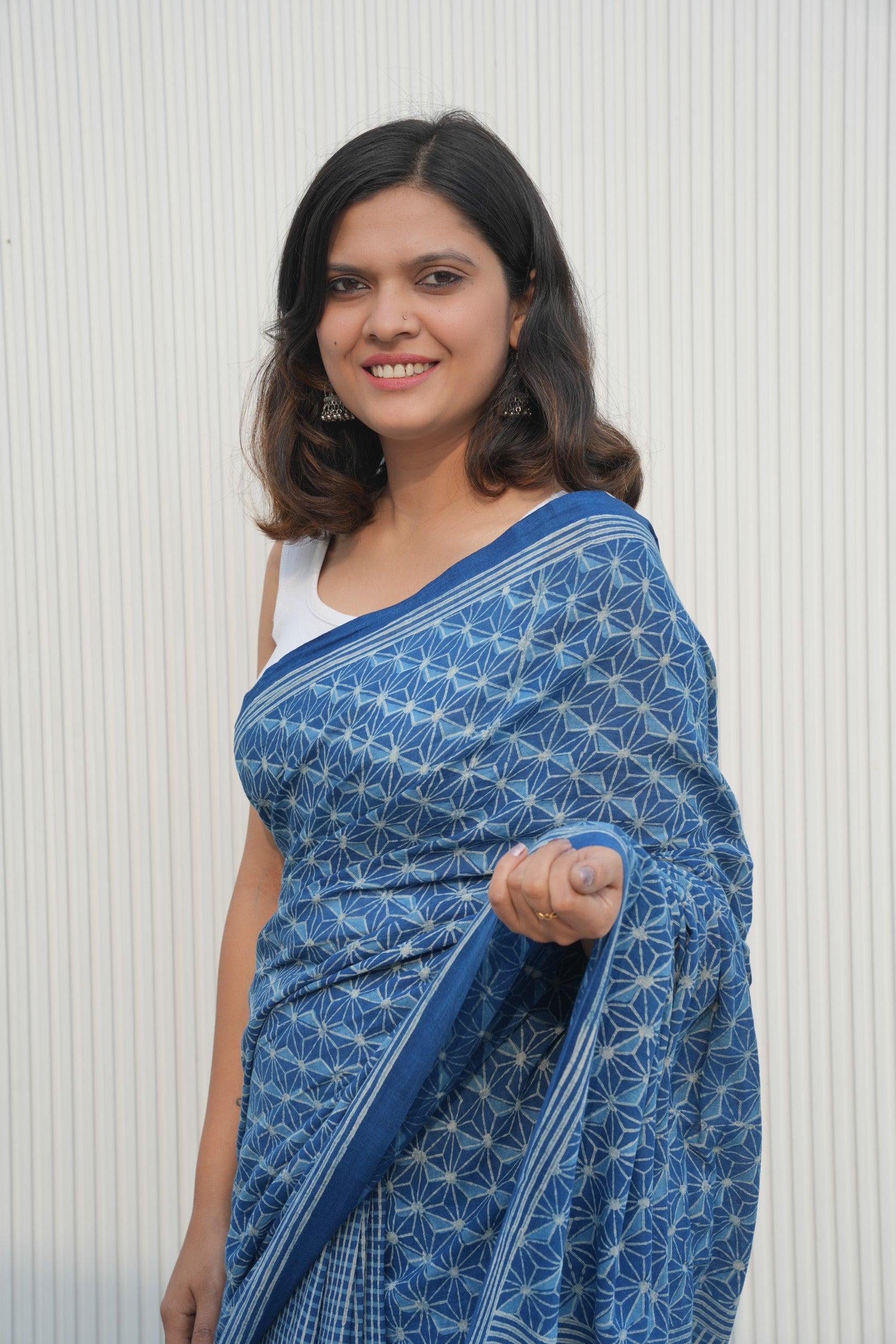 Lightweight Indigo handloom mulmul cotton saree for daily office wear